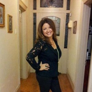 Meet your Posher, Helen